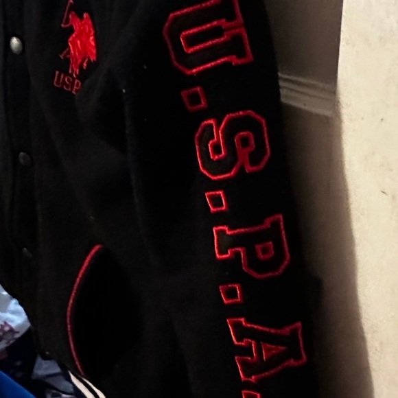 2 size 7 boys red and black USPA layered winter sweatshirts used in good cond. - Picture 6 of 8